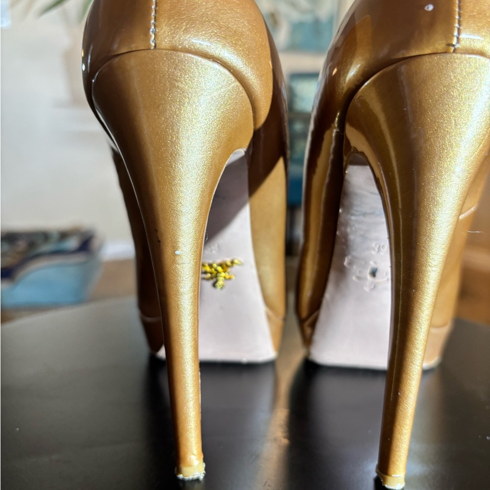 Prada Milano Patent Leather Platform Pumps Bronze Gold Stiletto Heels IT 39 - Picture 8 of 10